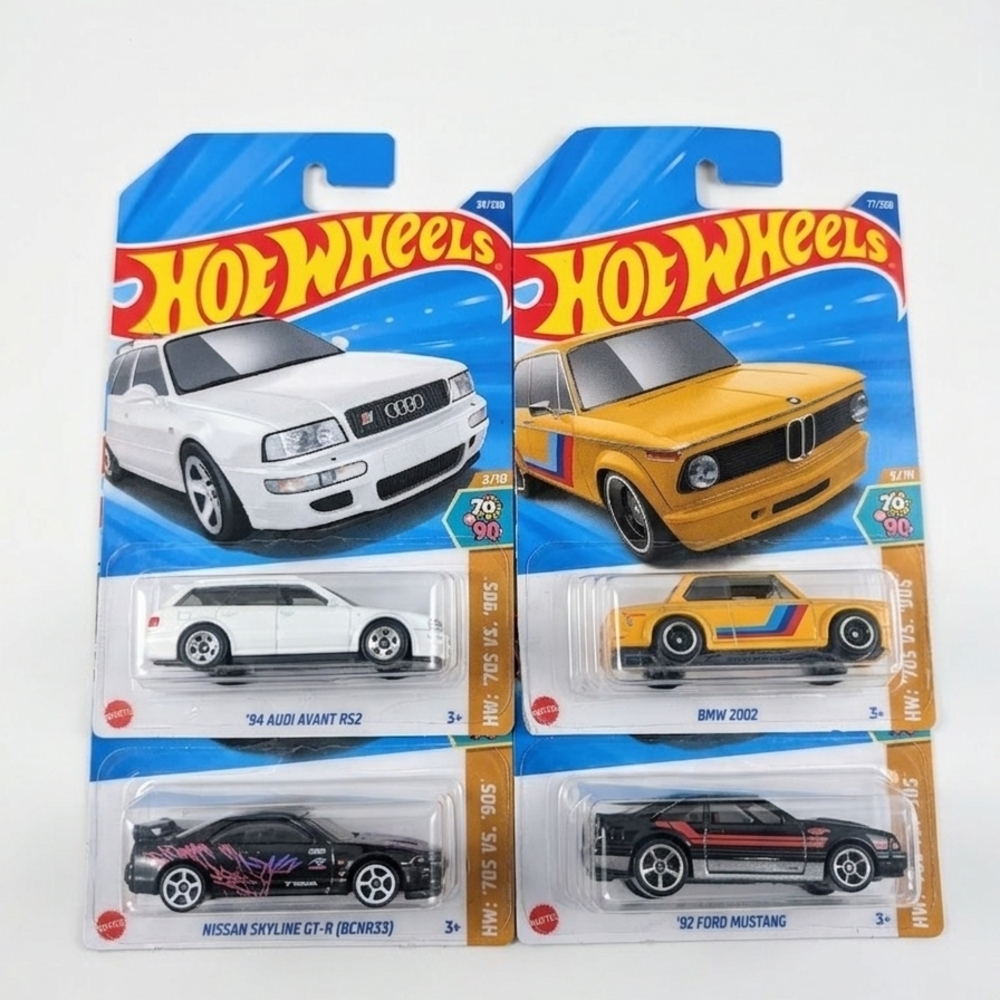 Hot Wheels 70s vs 90s Bundle: Skyline GT-R, Mustang, Audi RS2 & BMW 2002